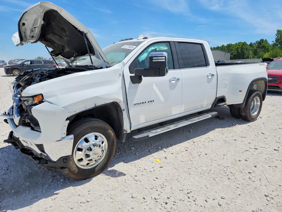 2024 CHEVROLET SILVERADO K3500 LTZ photo 1