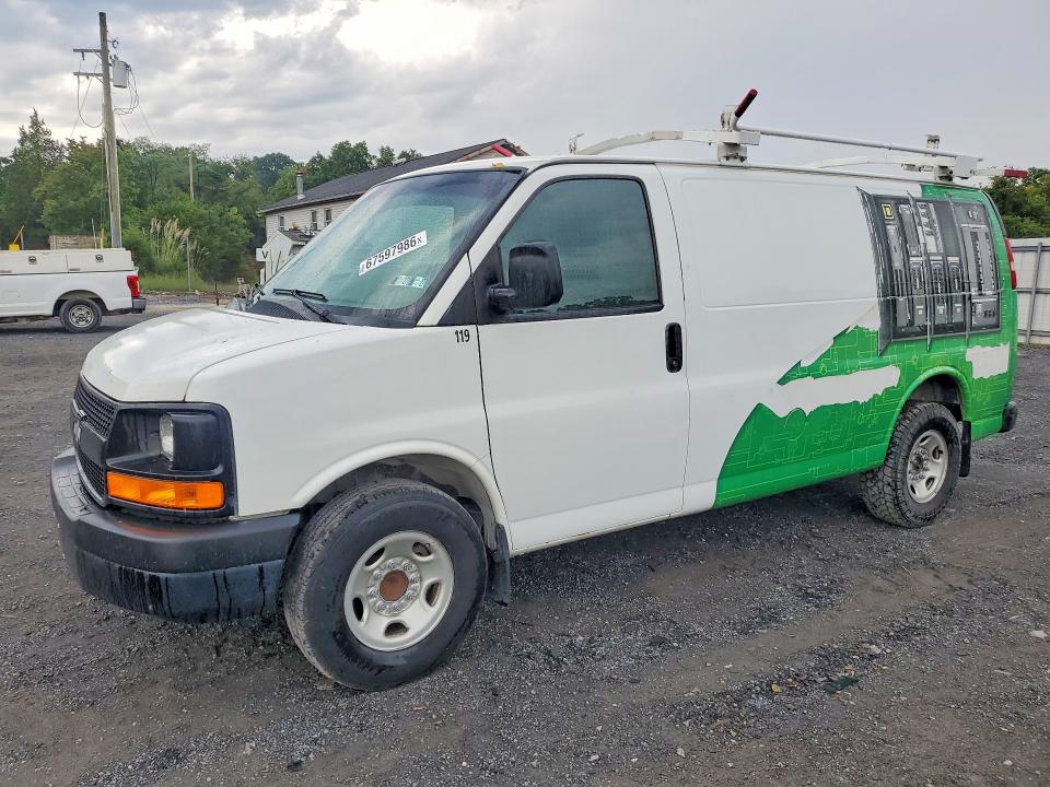 2016 CHEVROLET EXPRESS G2500 photo 1