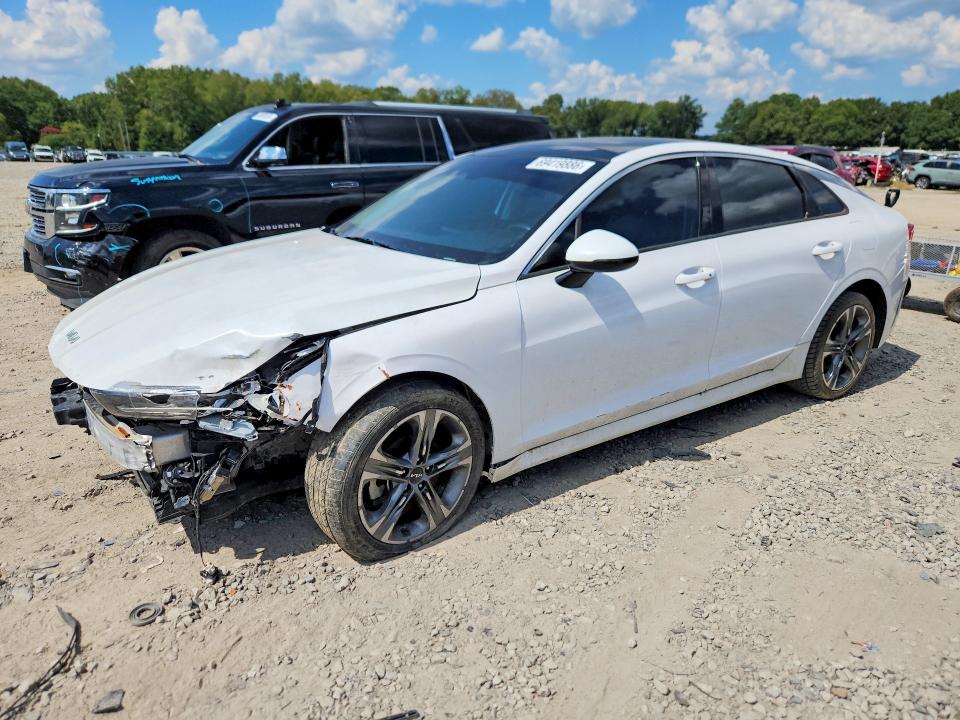 2023 KIA K5 EX photo 1