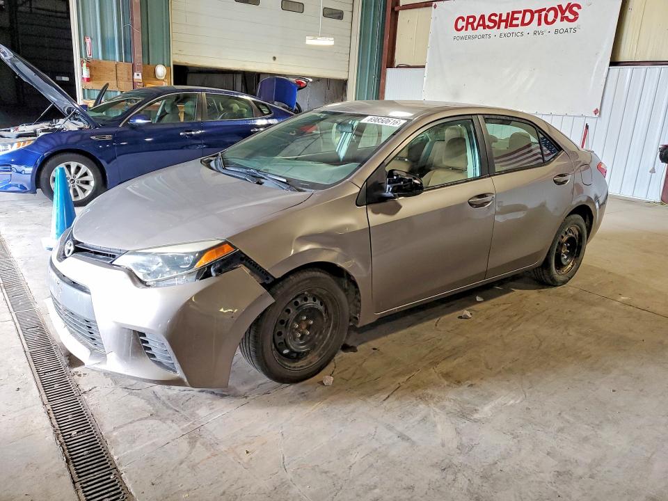 2014 TOYOTA COROLLA LE photo 1