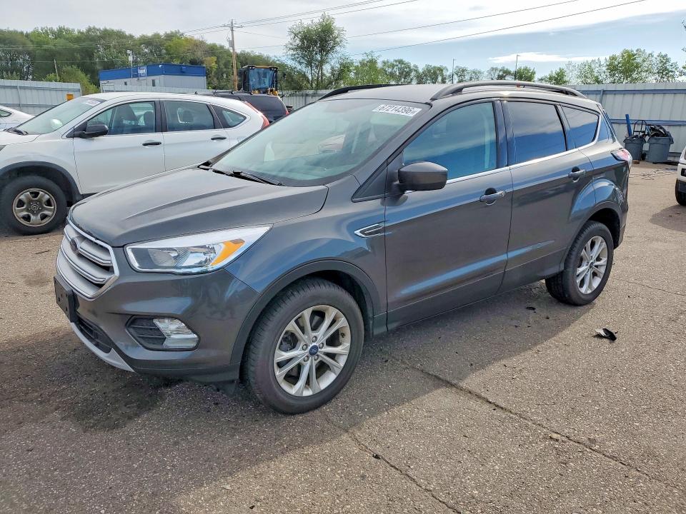 2018 FORD ESCAPE SE photo 1