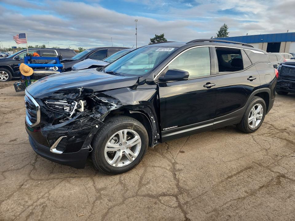 2018 GMC TERRAIN SLE photo 1