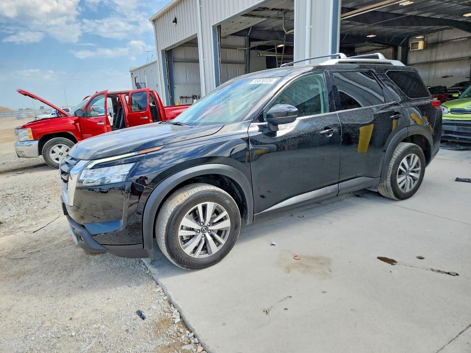 2023 NISSAN PATHFINDER SL photo 1