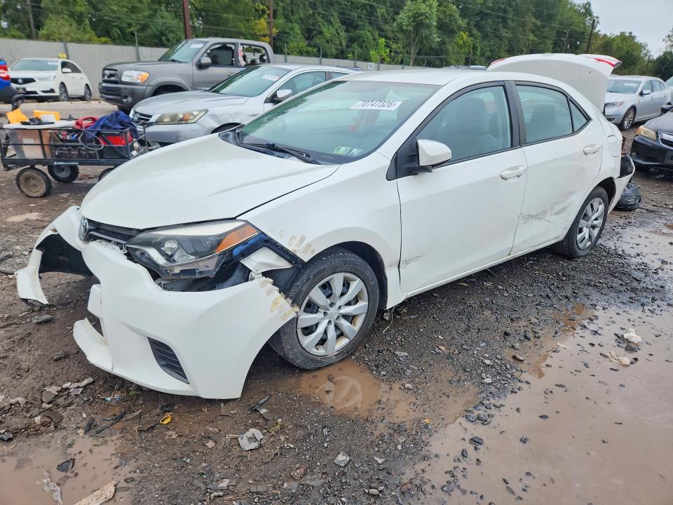 2016 TOYOTA COROLLA LE photo 1