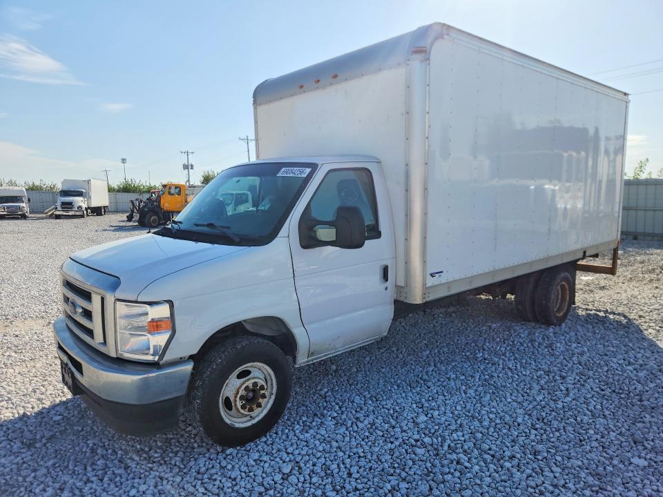 2022 FORD E450 BOX TRUCK photo 1