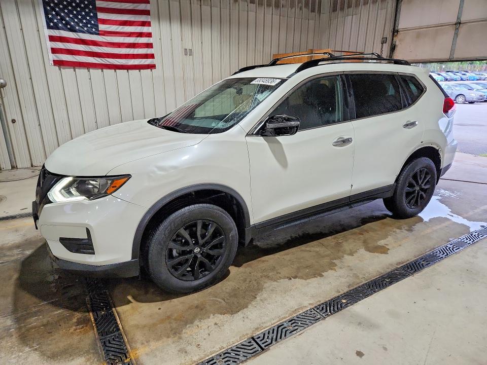 2018 NISSAN ROGUE SV photo 1