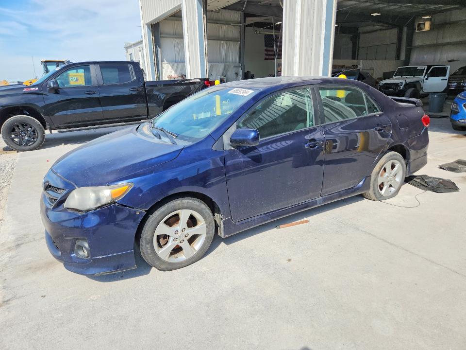2011 TOYOTA COROLLA S photo 1