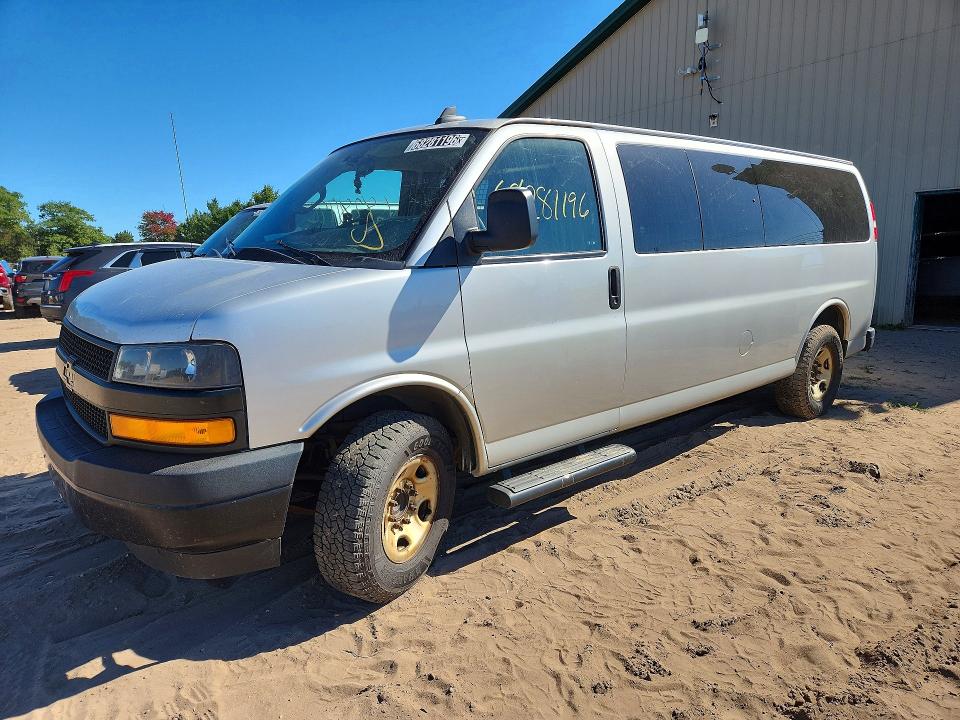 2021 CHEVROLET EXPRESS G3500 LS photo 1